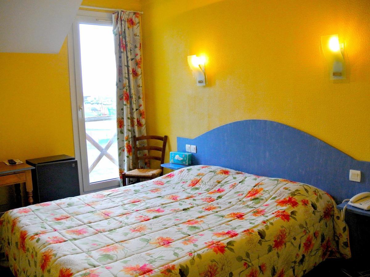 Logis Argonne Hotel Vouziers Eksteriør billede