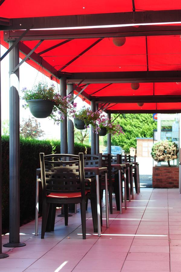 Logis Argonne Hotel Vouziers Eksteriør billede